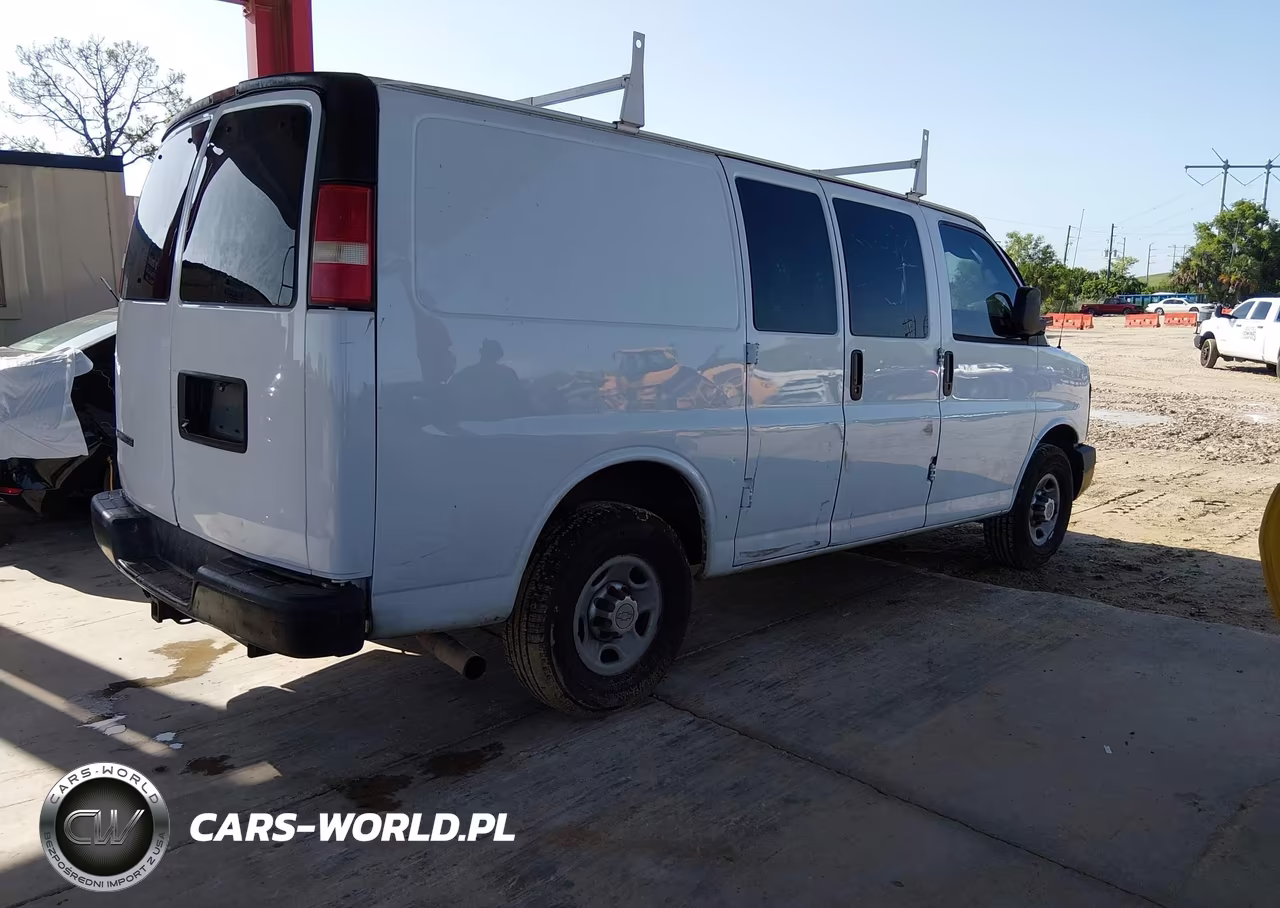 2014 Chevrolet Express 2500 Work Van VIN:1GCWGFCA4E1214200 - 4
