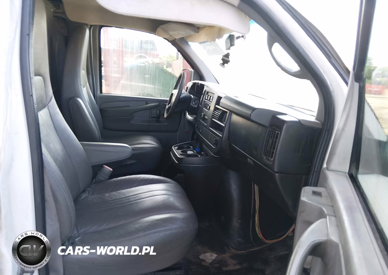 2014 Chevrolet Express 2500 Work Van VIN:1GCWGFCA4E1214200 - 5