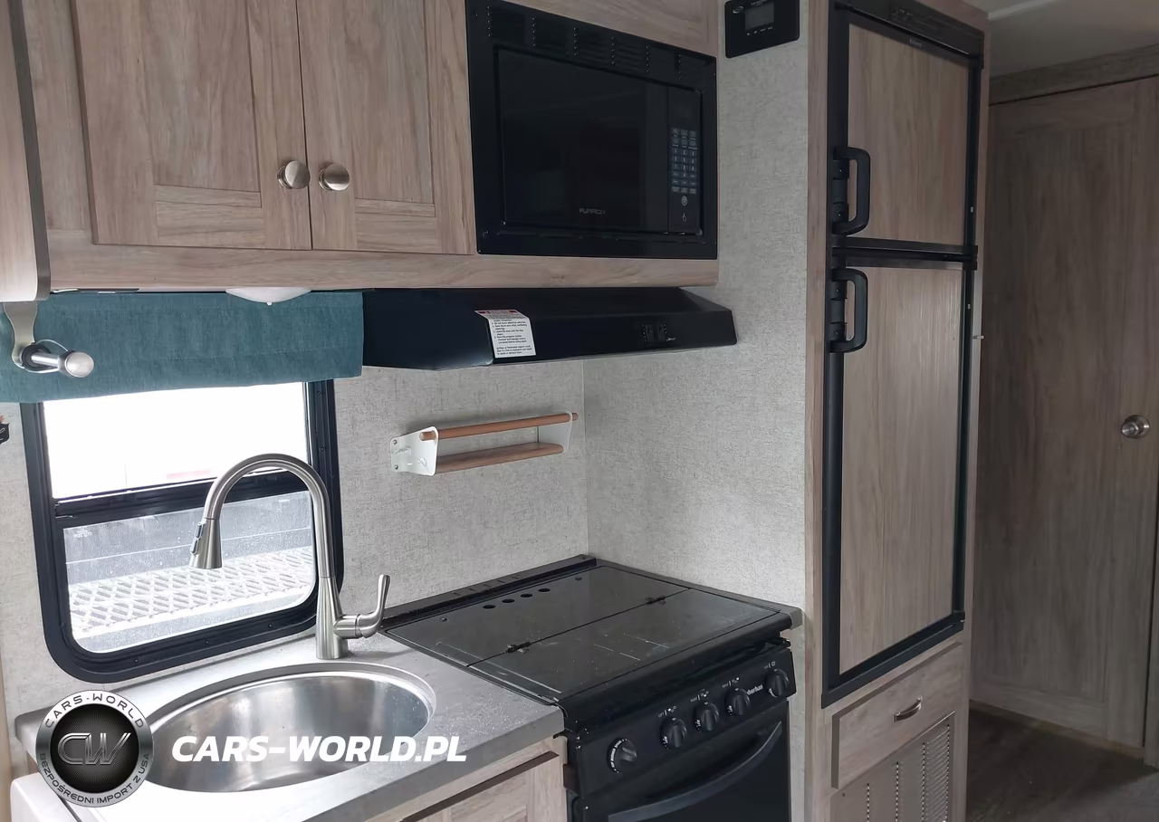 2017 Ford E-450 Cutaway VIN:1FDXE4FS9HDC07017 - 13