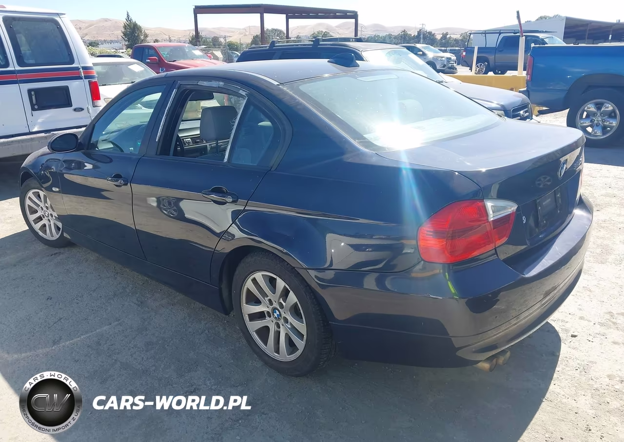 2007 BMW 328Xi VIN:WBAVC93597KX55698 - 3