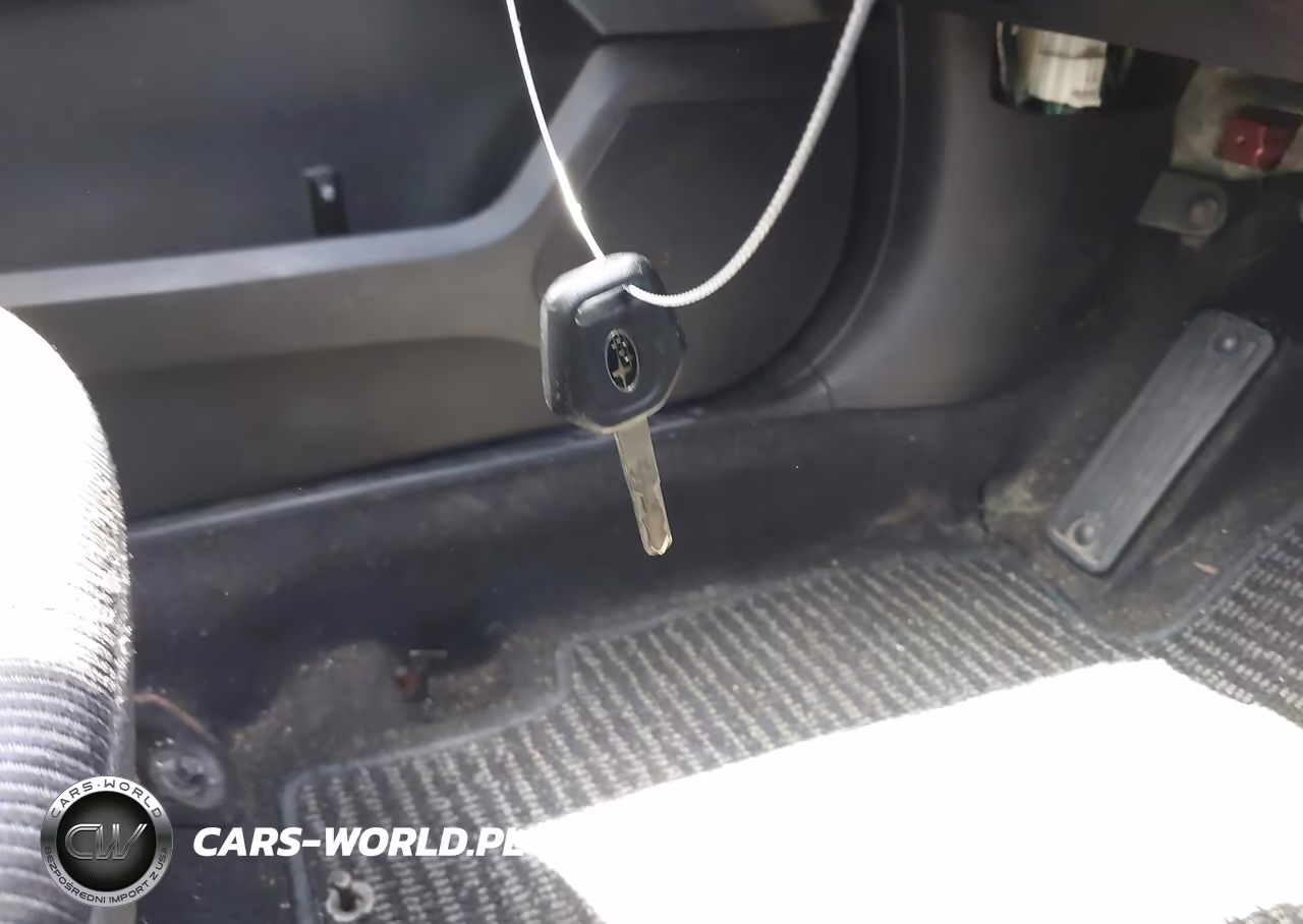 2010 Subaru Forester 2.5X Premium VIN:JF2SH6CC1AH701483 - 11