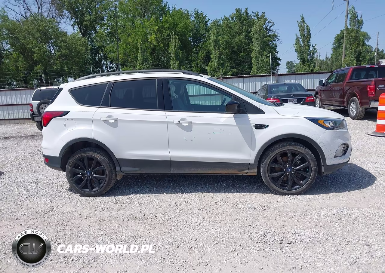 2019 Ford Escape Se VIN:1FMCU9GD0KUA07763 - 13
