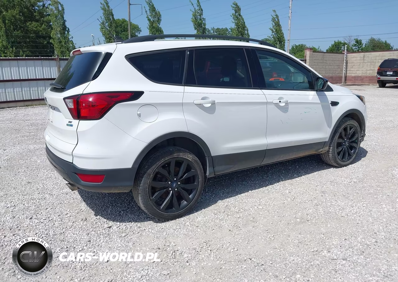 2019 Ford Escape Se VIN:1FMCU9GD0KUA07763 - 4