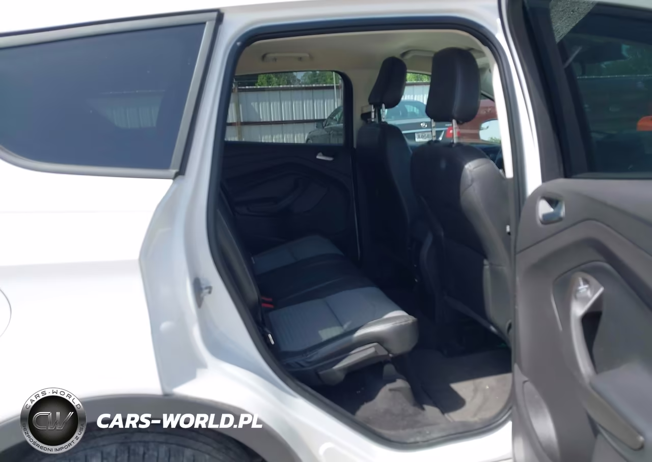 2019 Ford Escape Se VIN:1FMCU9GD0KUA07763 - 8