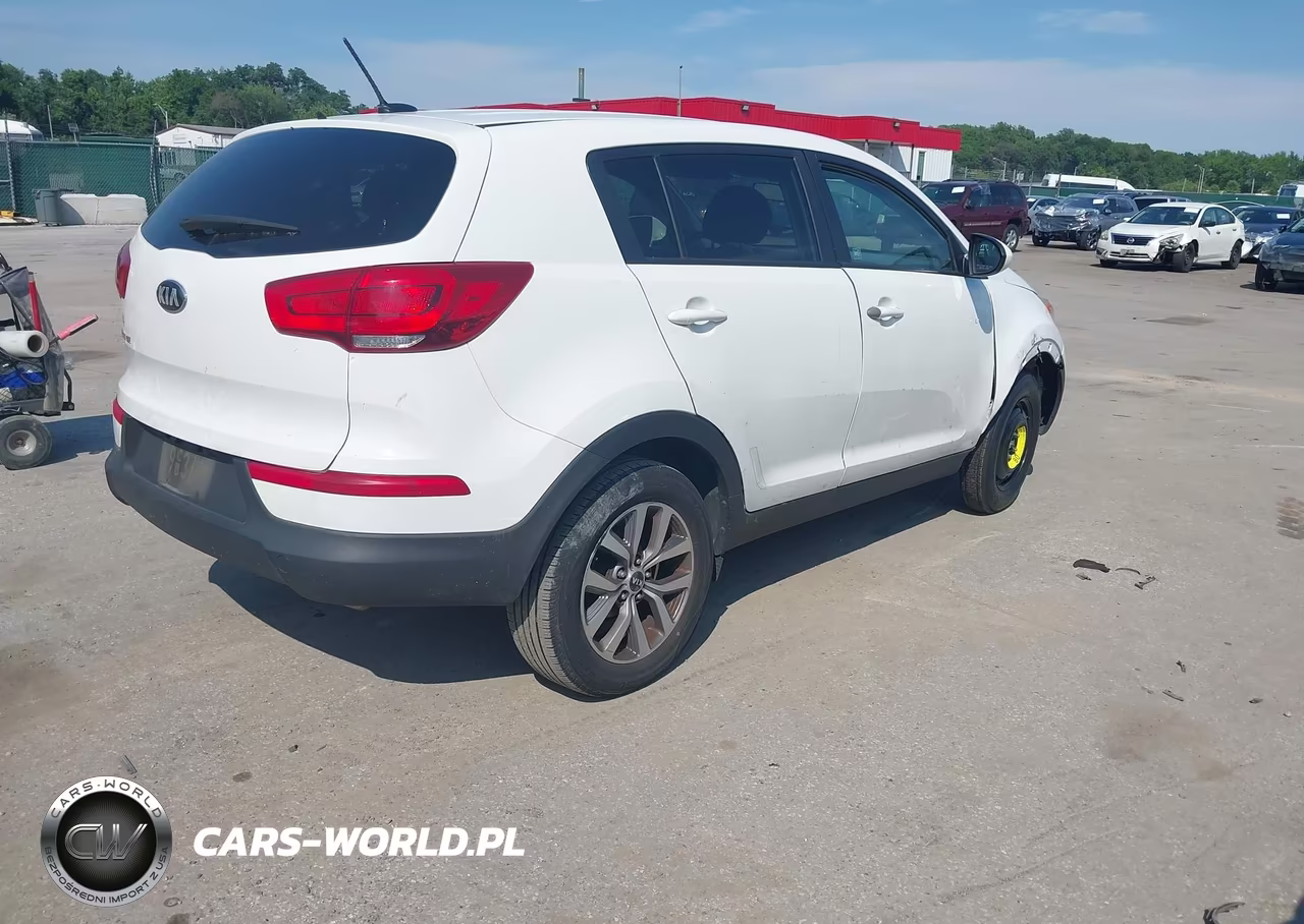 2015 Kia Sportage Lx VIN:KNDPB3AC2F7786578 - 4