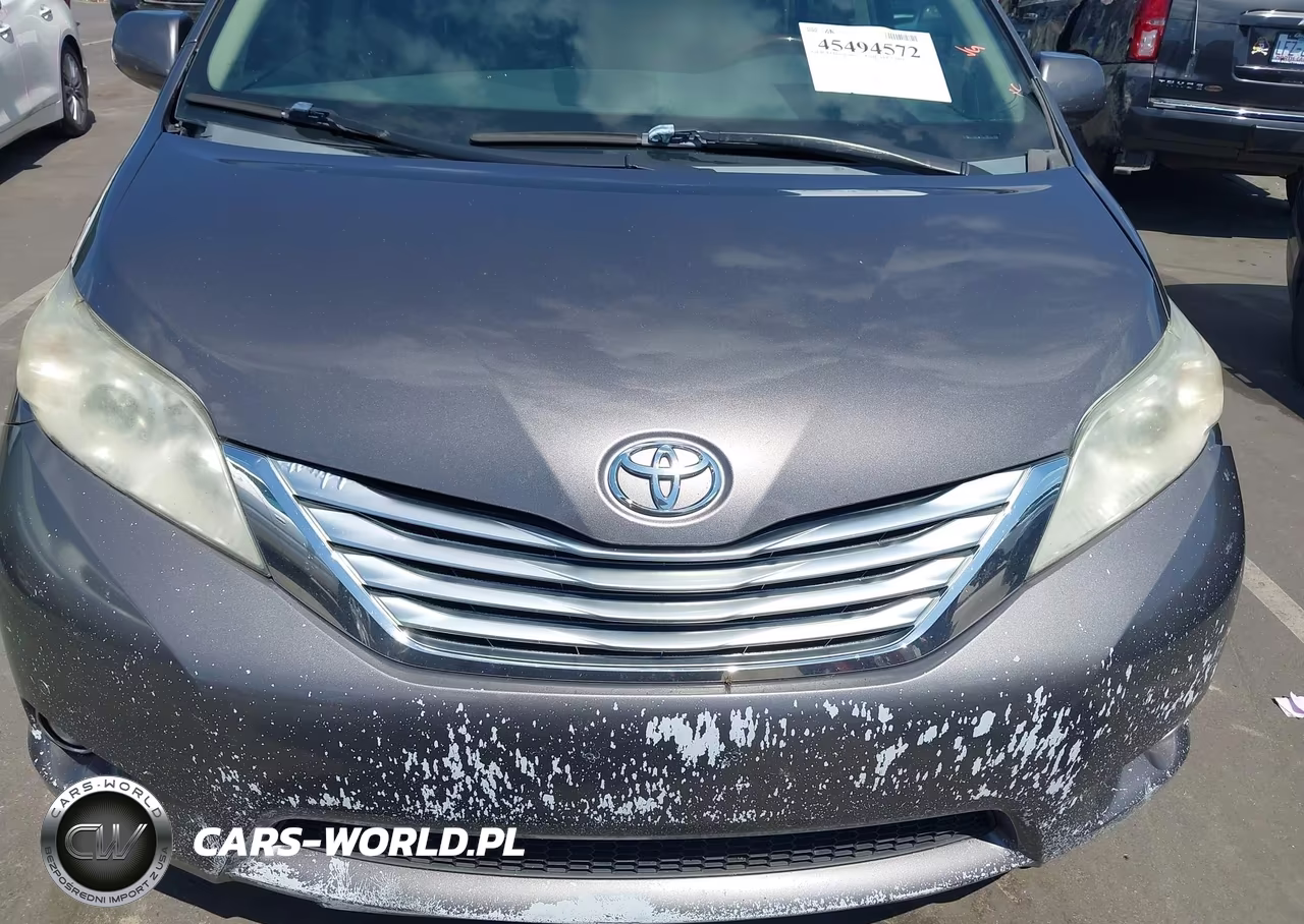 2011 Toyota Sienna Limited VIN:5TDDK3DCXBS027255 - 12