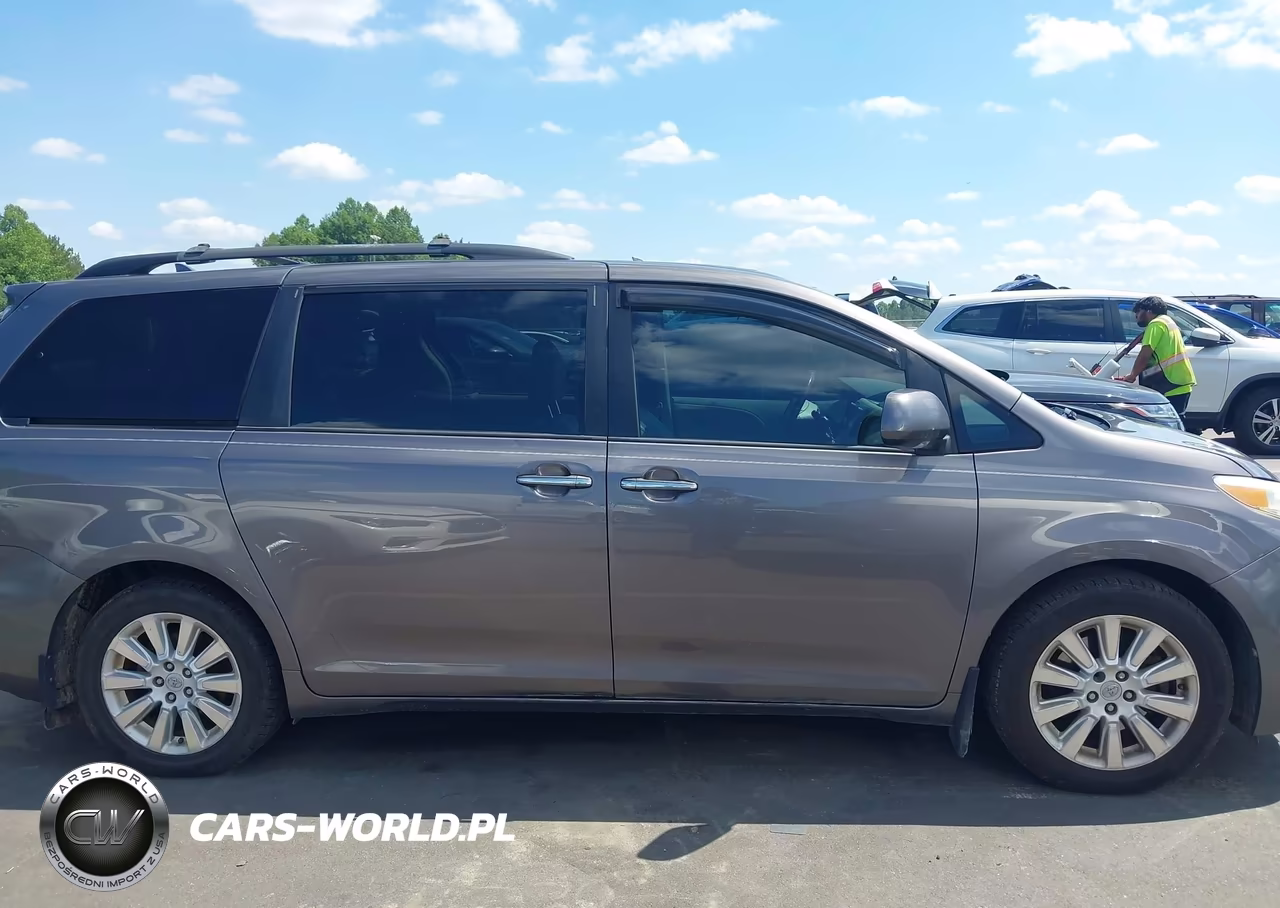 2011 Toyota Sienna Limited VIN:5TDDK3DCXBS027255 - 13