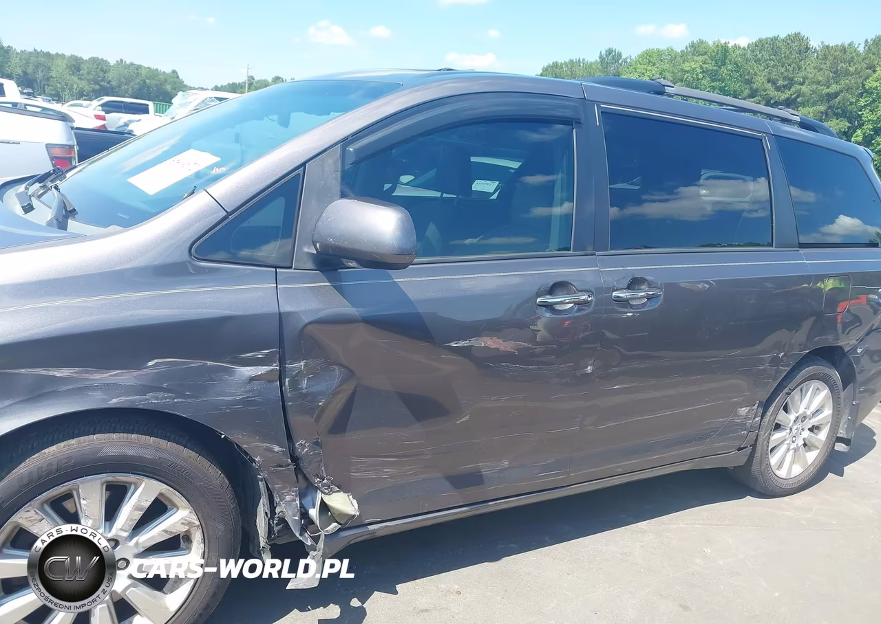 2011 Toyota Sienna Limited VIN:5TDDK3DCXBS027255 - 6