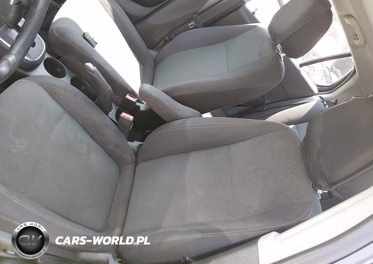 2019 Chevrolet Trax Ls VIN:3GNCJKSB1KL238604 - 21