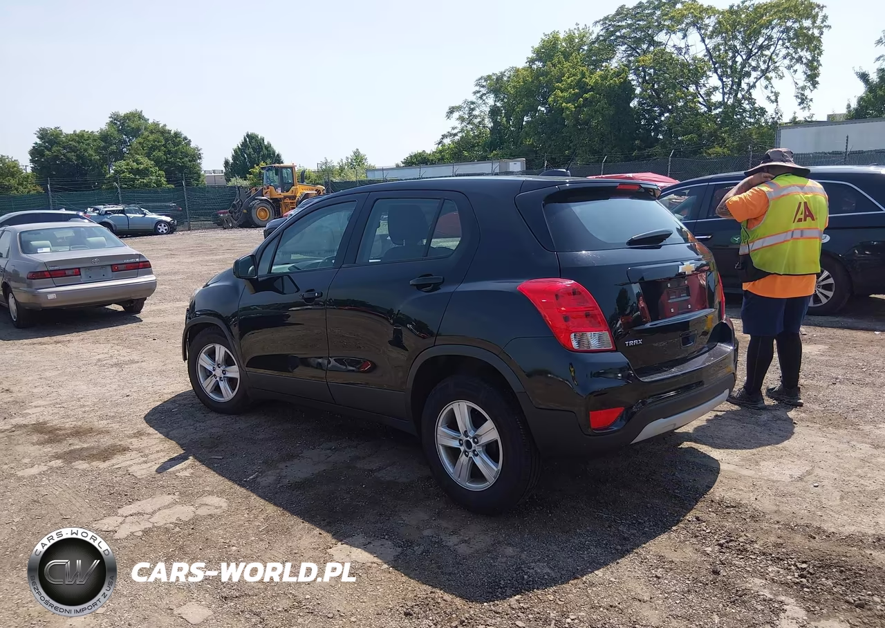 2019 Chevrolet Trax Ls VIN:3GNCJKSB1KL238604 - 3