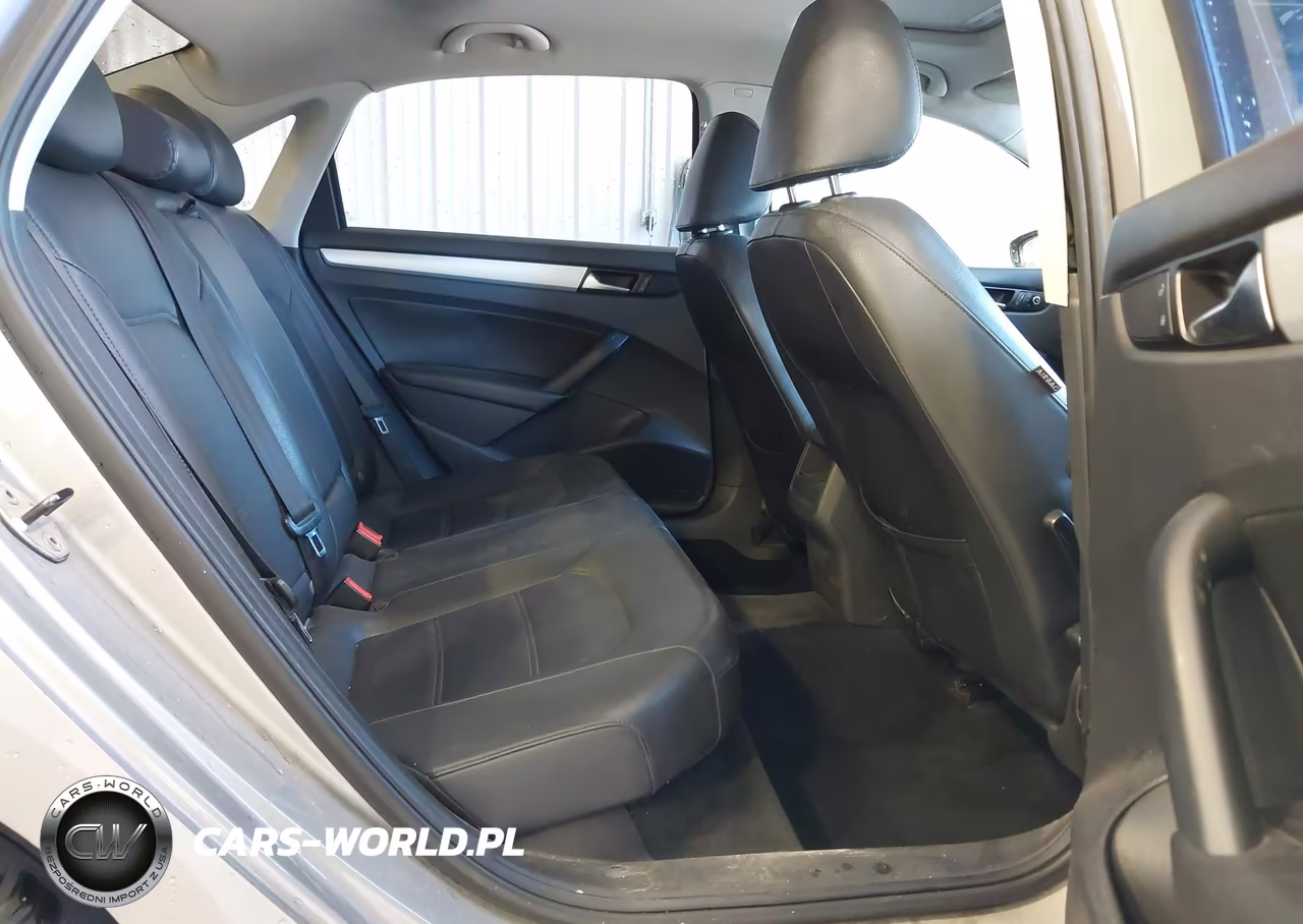 2012 Volkswagen Passat 2.5L Se VIN:1VWBP7A34CC084071 - 8