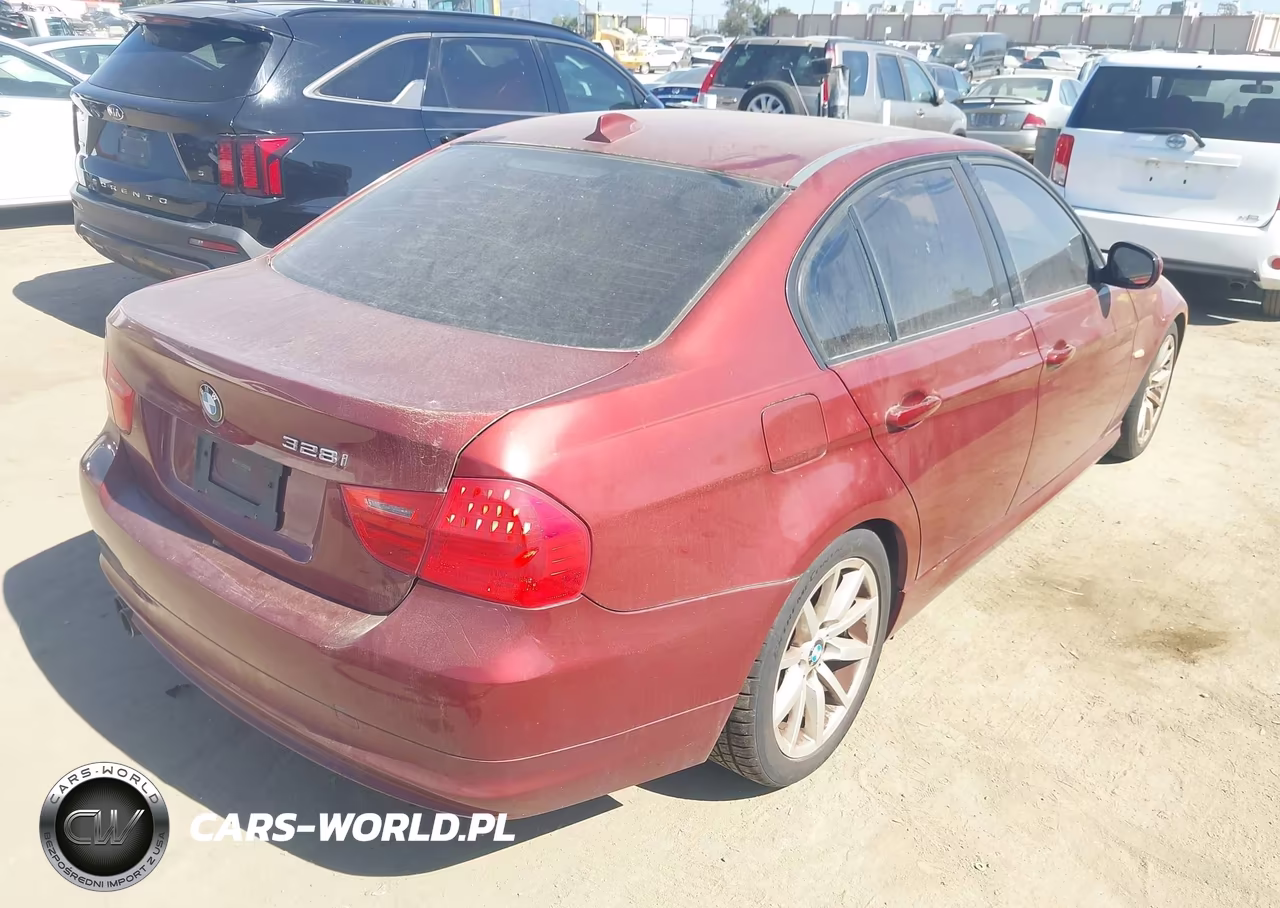 2011 BMW 328I VIN:WBAPH5C5XBA447621 - 4