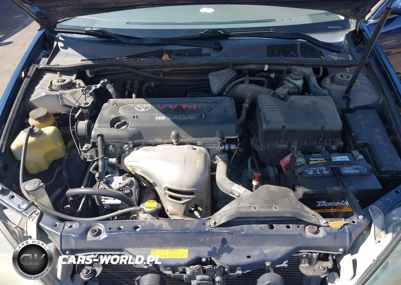 2002 Toyota Camry Le VIN:JTDBE32K220123652 - 10