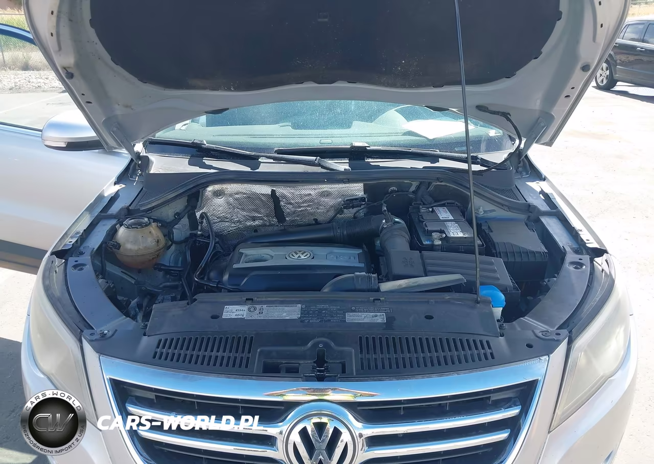 VOLKSWAGEN TIGUAN S VIN:WVGBV7AX1BW546543 - 10