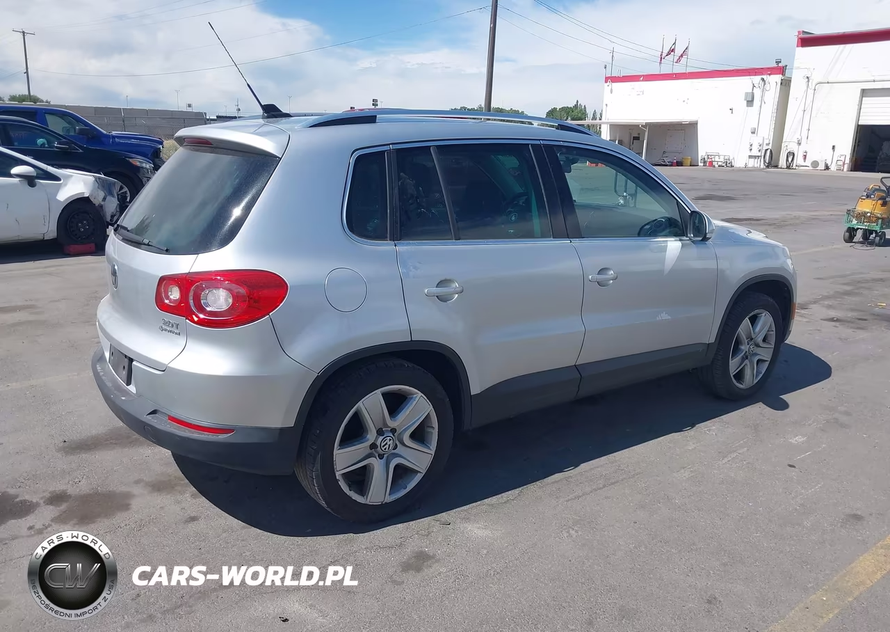 VOLKSWAGEN TIGUAN S VIN:WVGBV7AX1BW546543 - 4