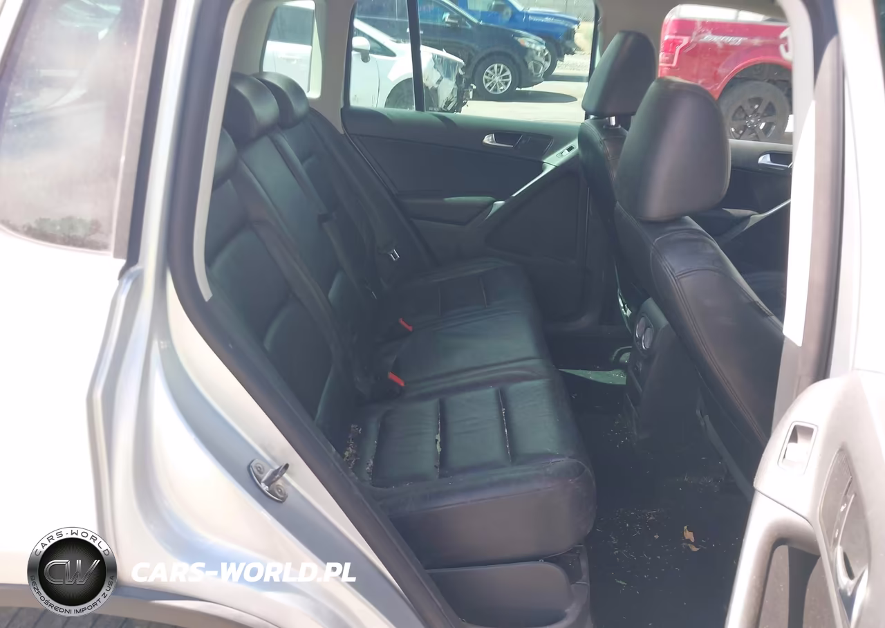VOLKSWAGEN TIGUAN S VIN:WVGBV7AX1BW546543 - 8