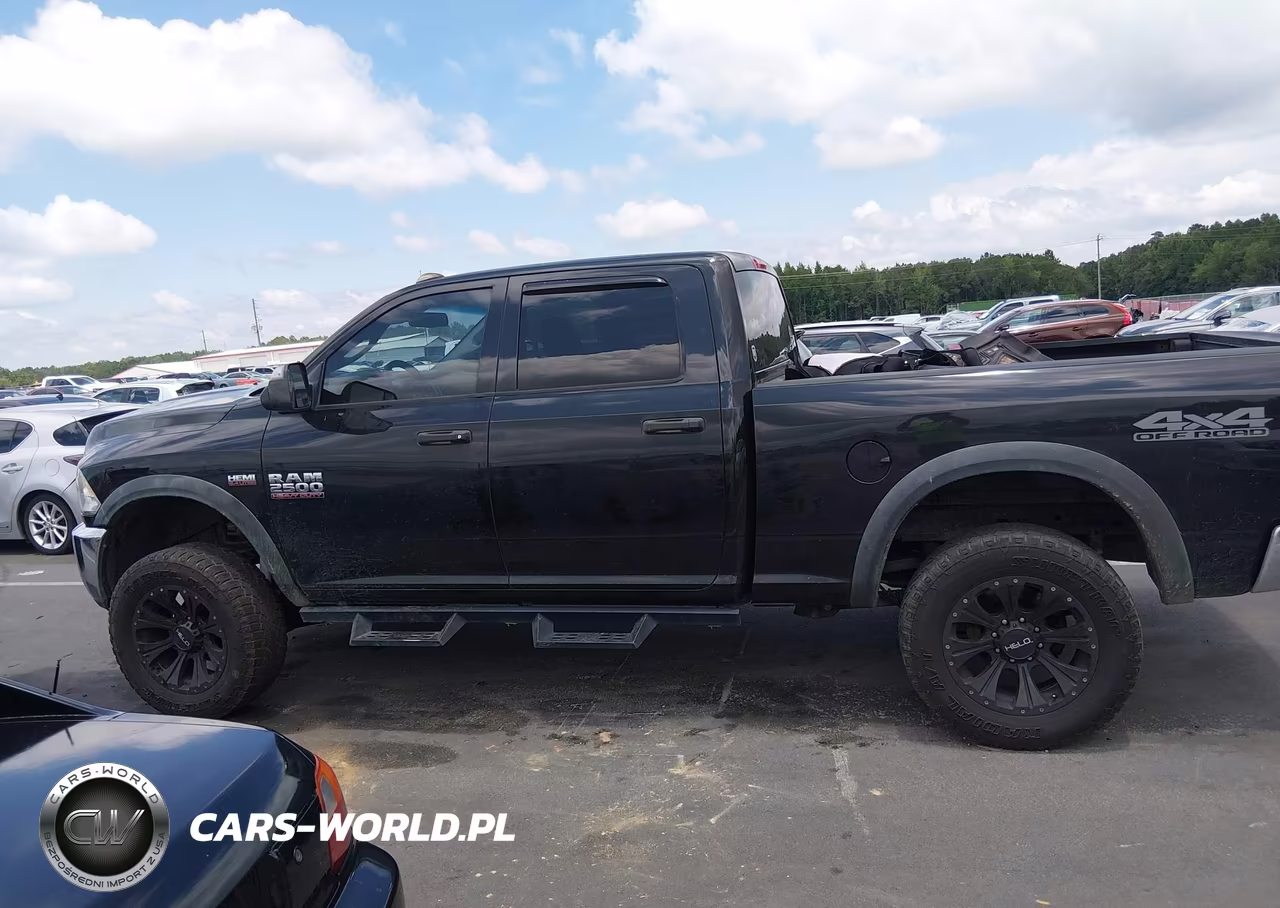 2017 Ram 2500 Tradesman 4X4 6'4 Box VIN:3C6UR5CJ2HG532115 - 14