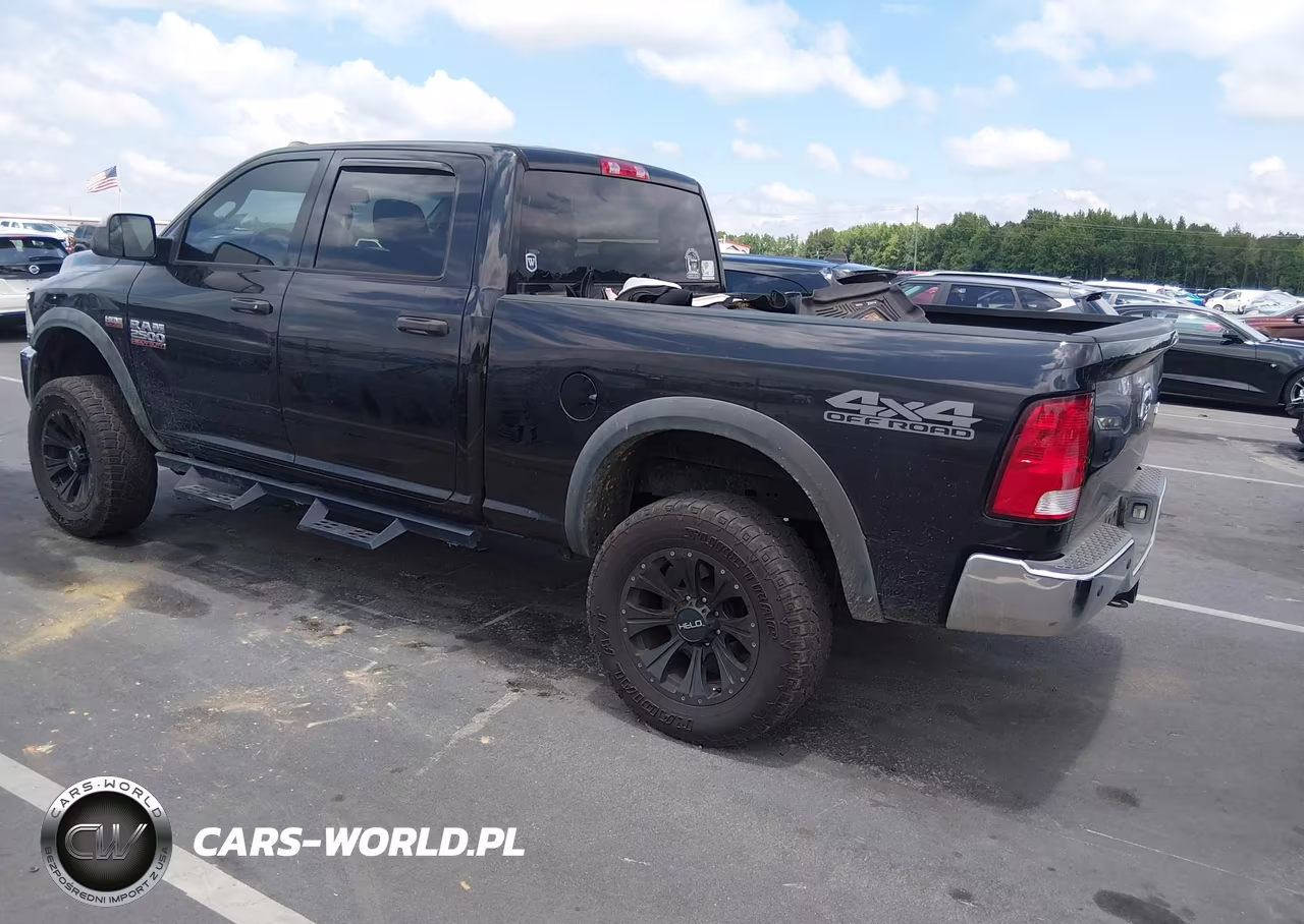 2017 Ram 2500 Tradesman 4X4 6'4 Box VIN:3C6UR5CJ2HG532115 - 3