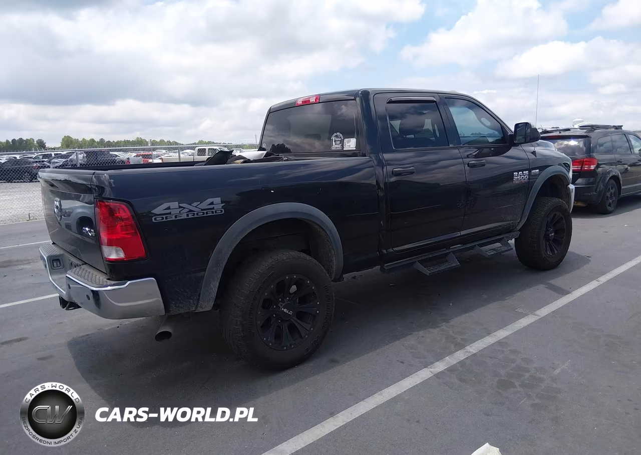 2017 Ram 2500 Tradesman 4X4 6'4 Box VIN:3C6UR5CJ2HG532115 - 4