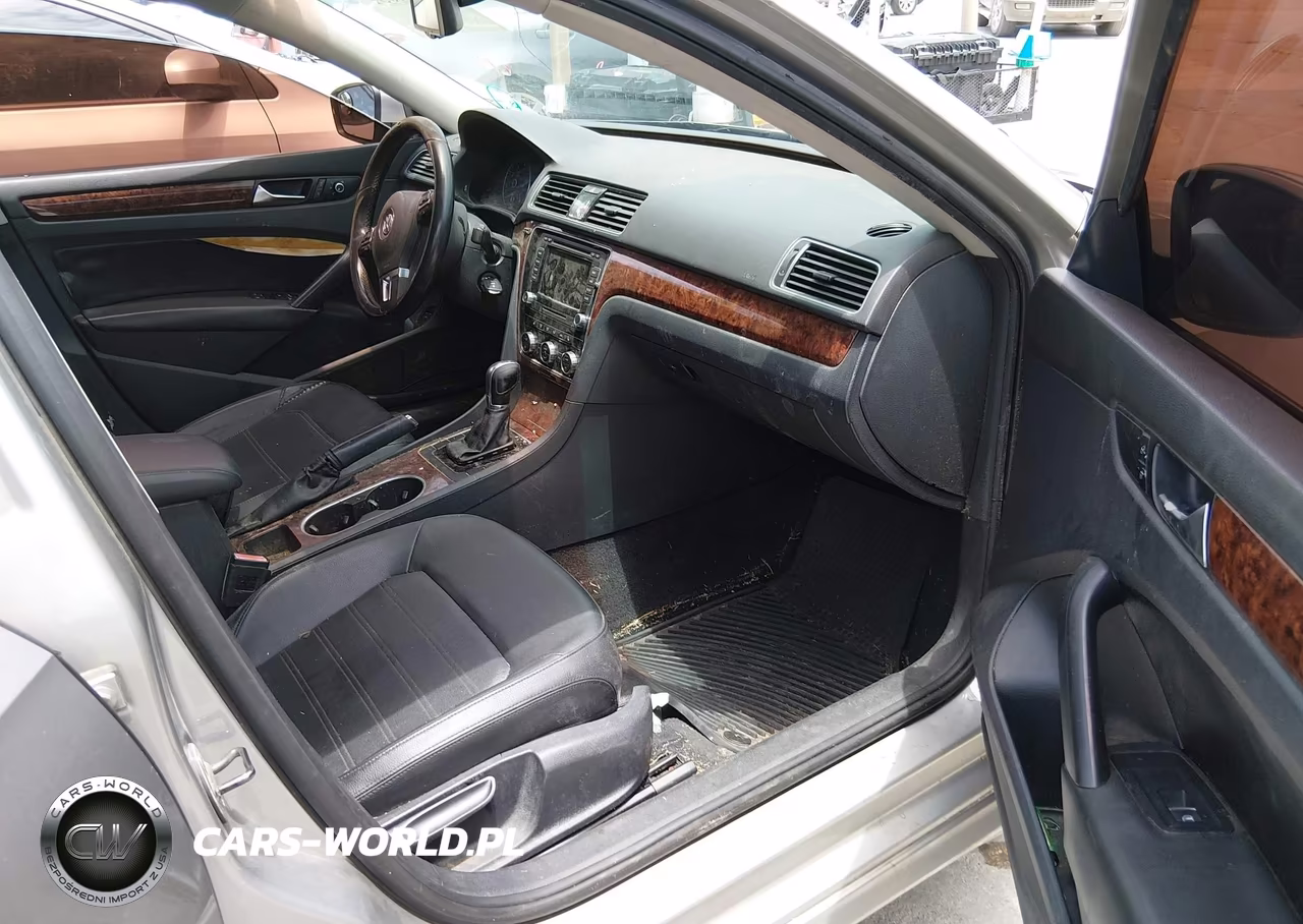 2013 Volkswagen Passat 2.5L Sel VIN:1VWCH7A35DC104119 - 5