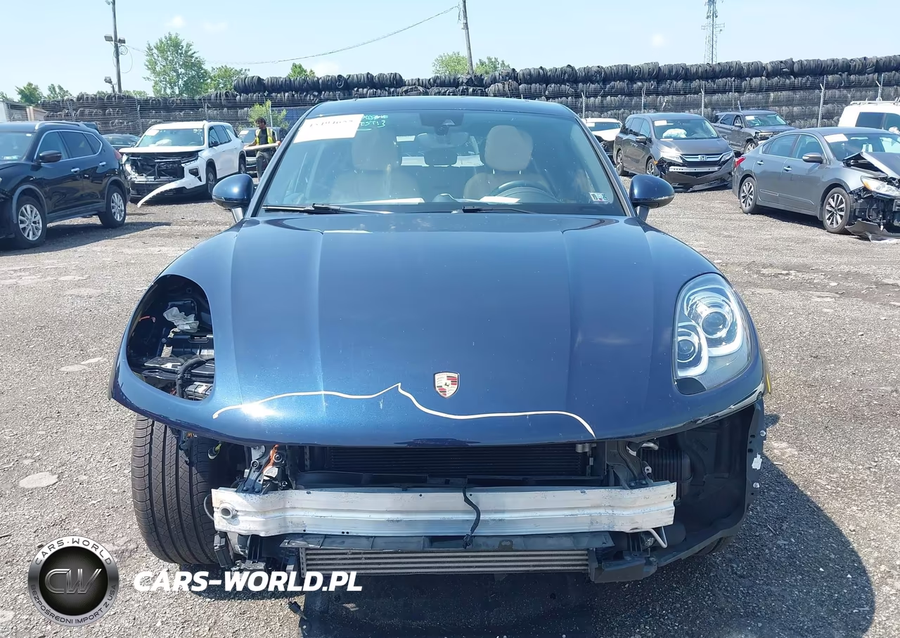 2018 Porsche Macan VIN:WP1AA2A50JLB16949 - 12