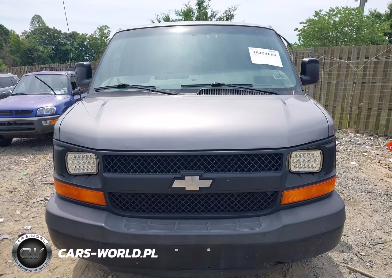 2009 Chevrolet Express Work Van VIN:1GCFG15X491148760 - 6
