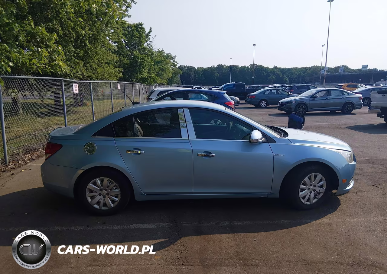 2011 Chevrolet Cruze Ls VIN:1G1PC5SH1B7155469 - 13