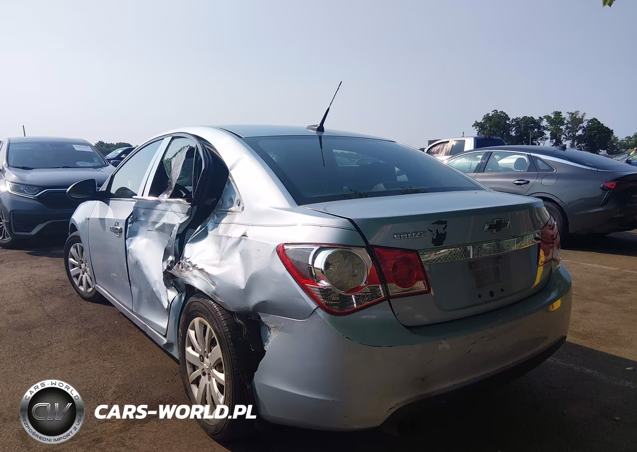 2011 Chevrolet Cruze Ls VIN:1G1PC5SH1B7155469 - 3