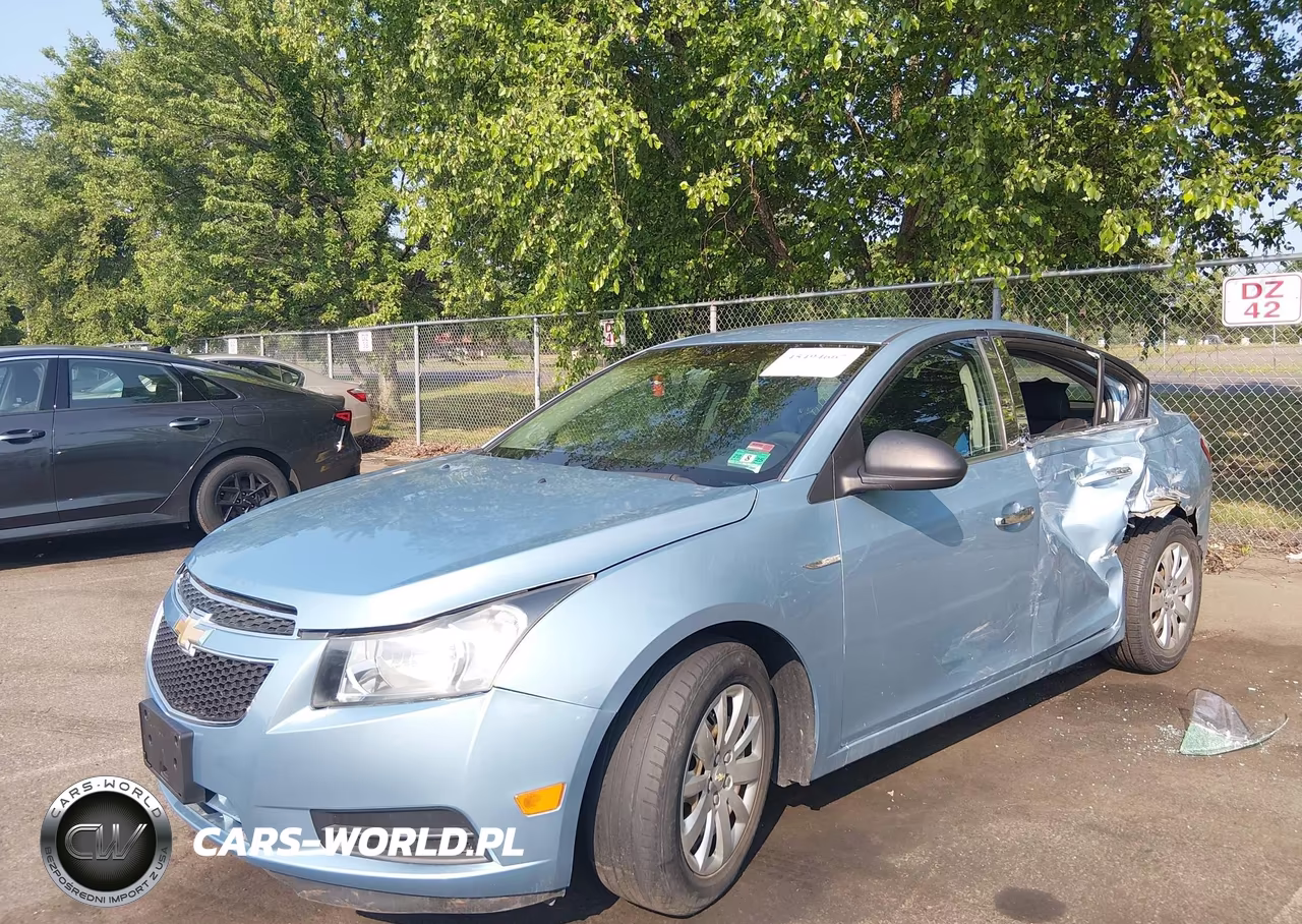 2011 Chevrolet Cruze Ls VIN:1G1PC5SH1B7155469 - 6