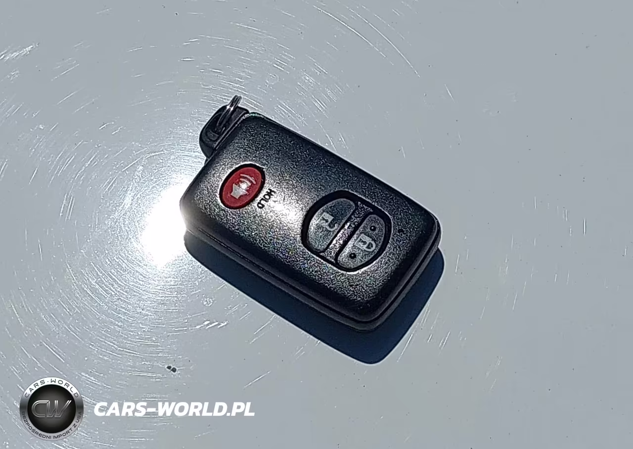 2012 Toyota Prius Two VIN:JTDKN3DU0C1594189 - 11