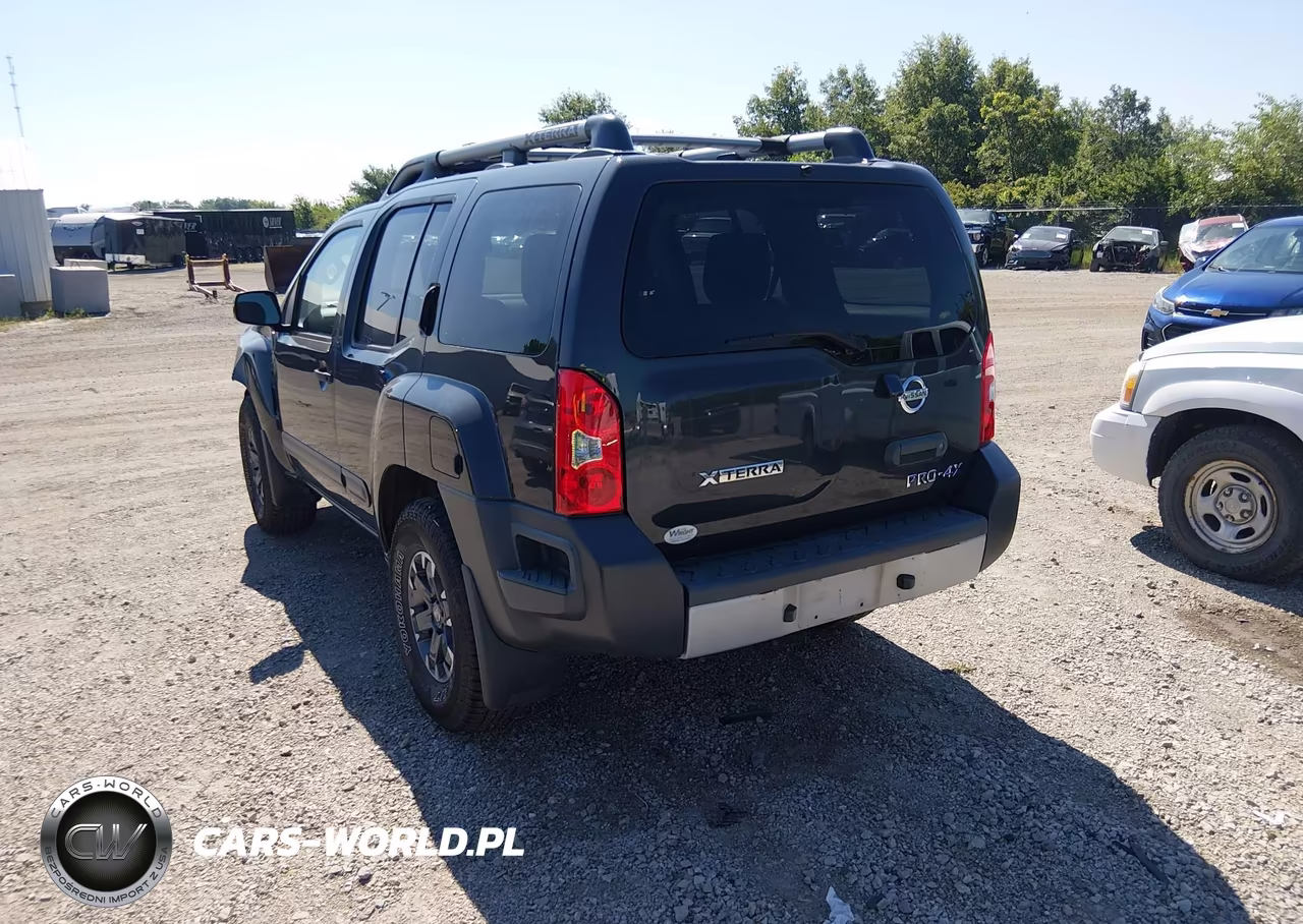 2014 Nissan Xterra Pro-4X VIN:5N1AN0NW6EN801637 - 3