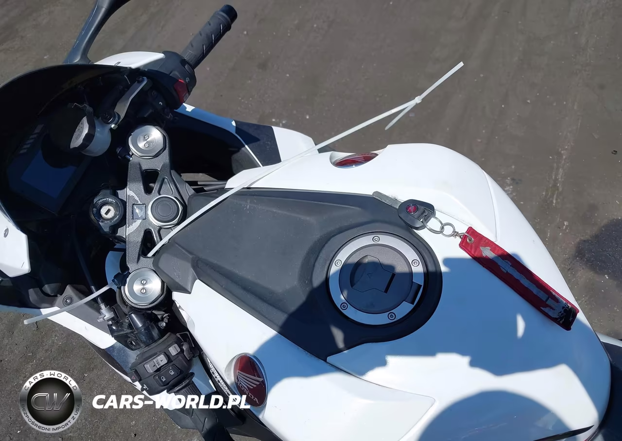 2025 Honda Cbr1000 Ra VIN:JH2SC7751SK800119 - 11