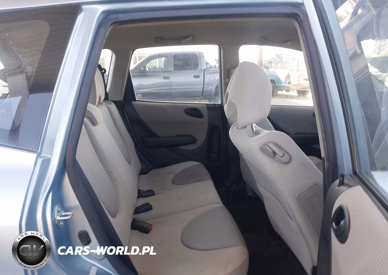 2007 Honda Fit VIN:JHMGD38477S010212 - 8