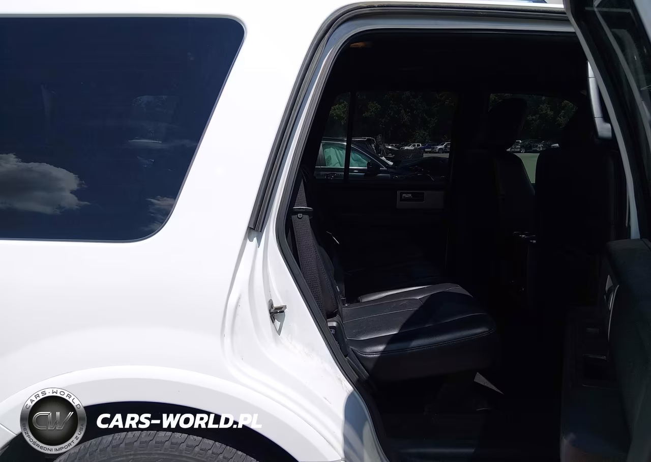 2016 Ford Expedition Limited VIN:1FMJU1KT2GEF28251 - 8