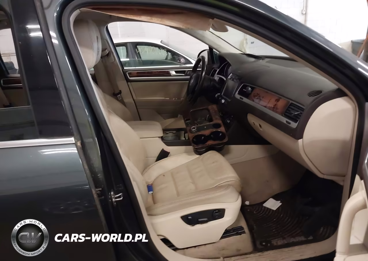 2011 Volkswagen Touareg Tdi Lux VIN:WVGFK9BPXBD006740 - 5