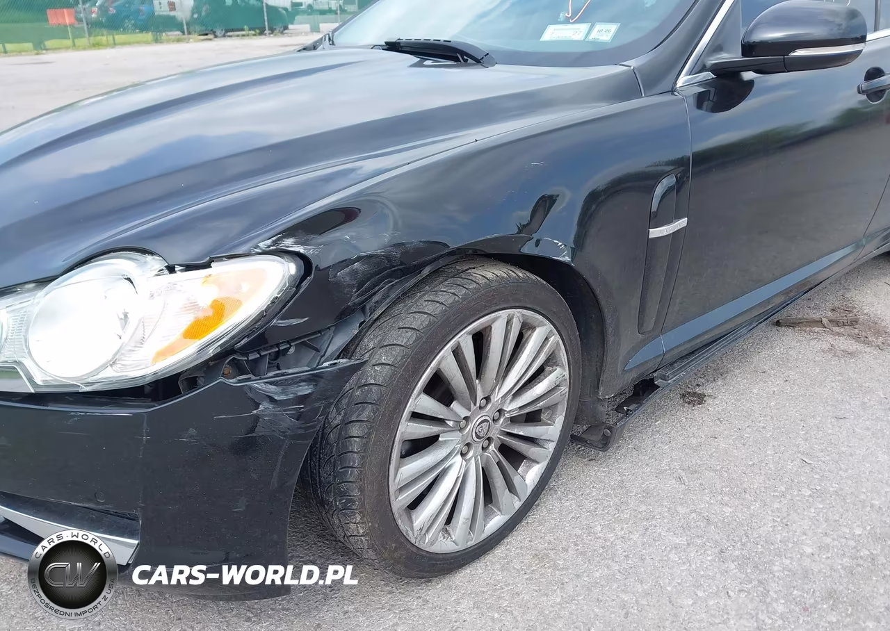 2011 Jaguar Xf Premium VIN:SAJWA0GB2BLR90330 - 6