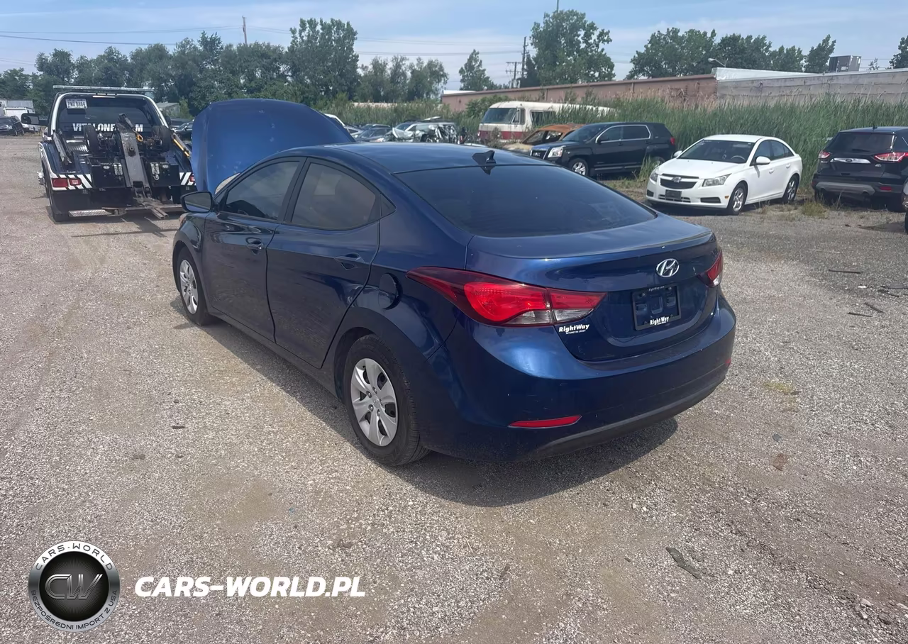 2016 Hyundai Elantra Se VIN:5NPDH4AE7GH682447 - 3