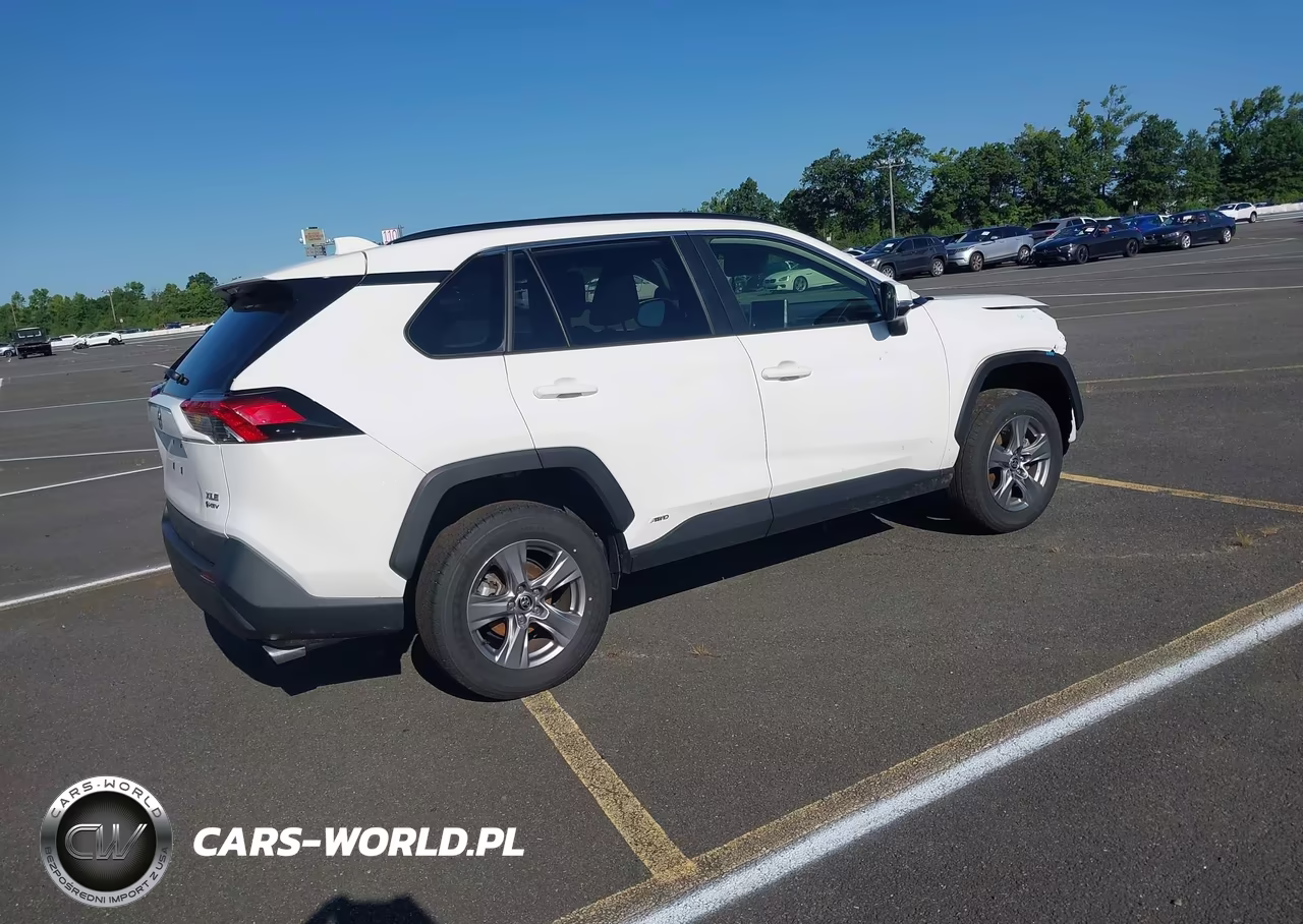 2025 Toyota Rav4 Hybrid Xle VIN:JTMRWRFV4SD297752 - 4
