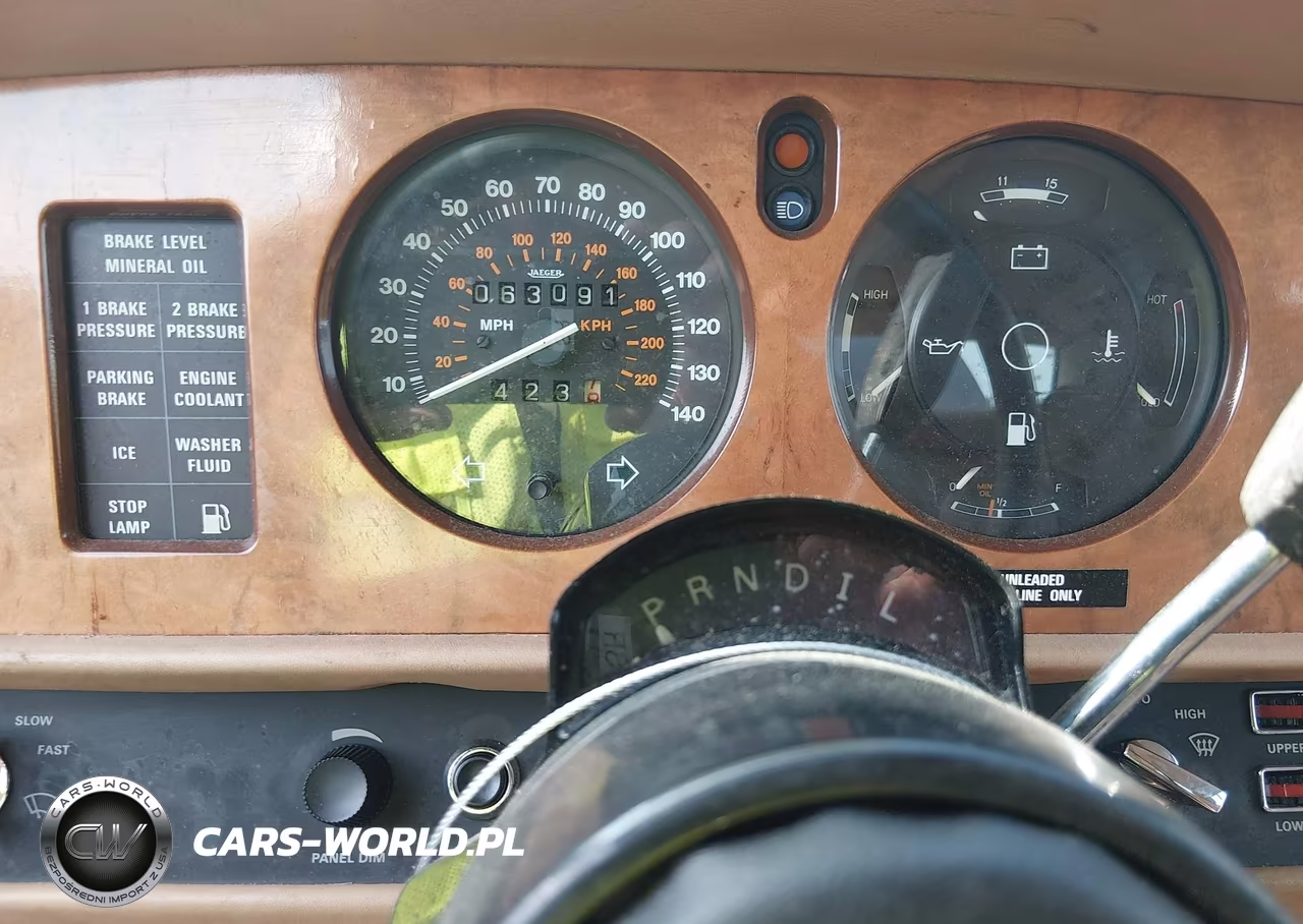 1985 Rolls-Royce Silver Spur VIN:SCAZN42A5FCX12959 - 7