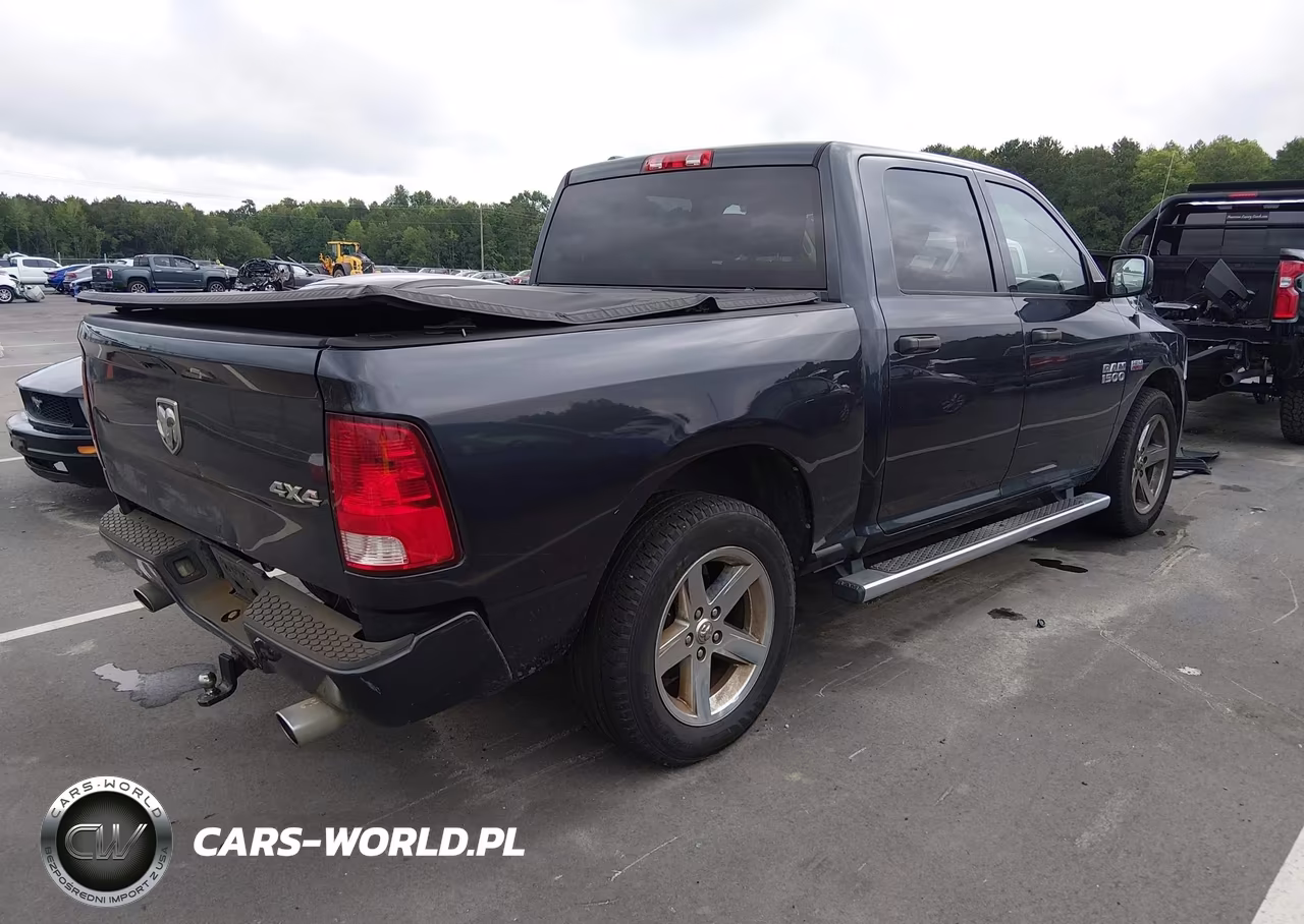 2015 Ram 1500 Express VIN:1C6RR7KT6FS526814 - 4