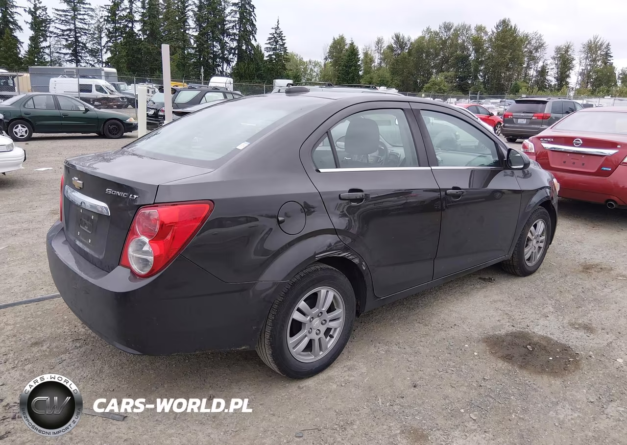 2015 Chevrolet Sonic Lt Auto VIN:1G1JC5SH6F4165508 - 4