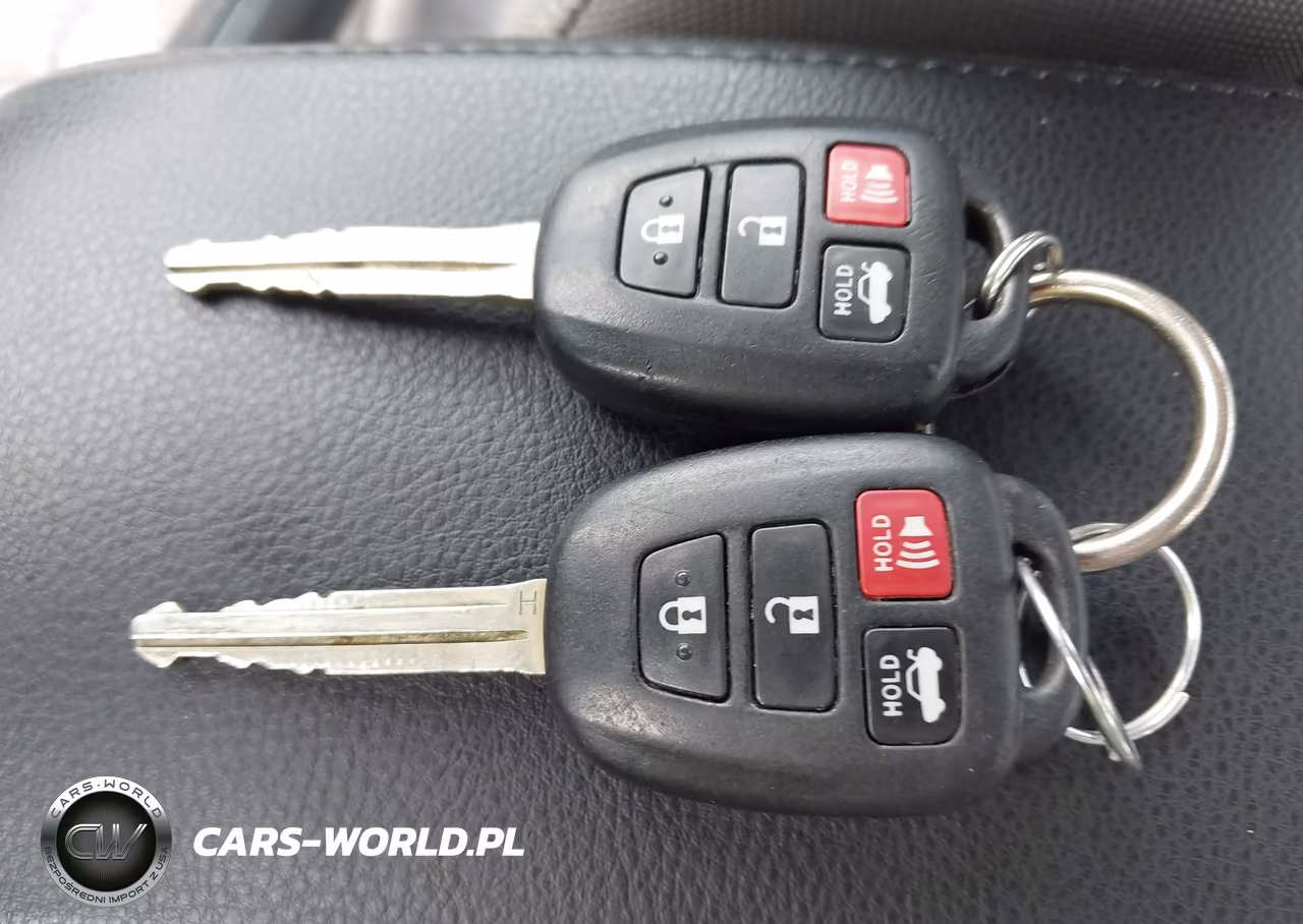 2019 Toyota Corolla Le VIN:2T1BURHE7KC203915 - 11