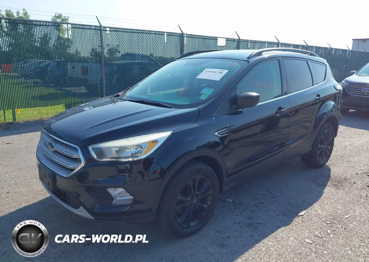 2018 Ford Escape Se VIN:1FMCU9GD3JUA00143 - 2
