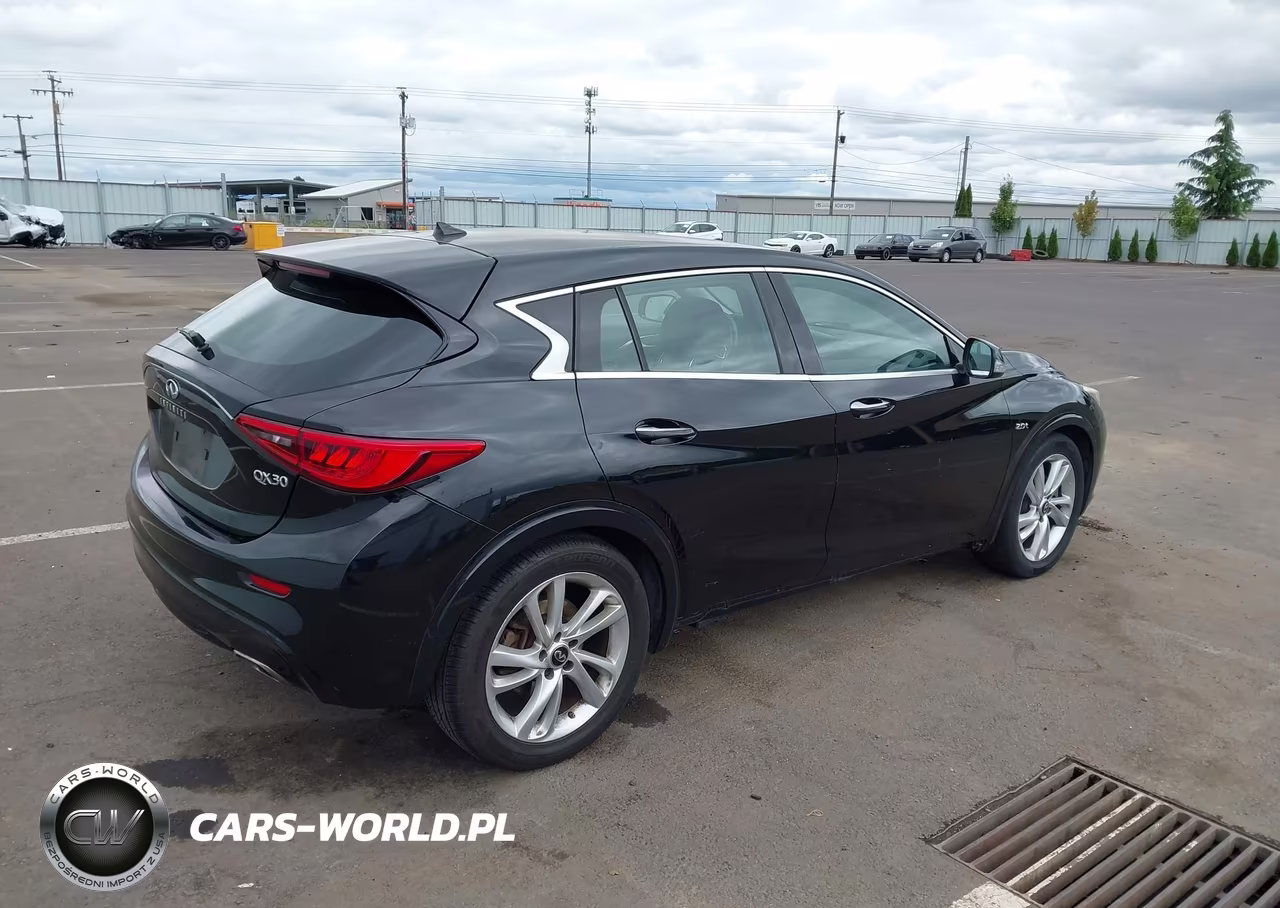 2017 Infiniti Qx30 VIN:SJKCH5CP1HA032762 - 4
