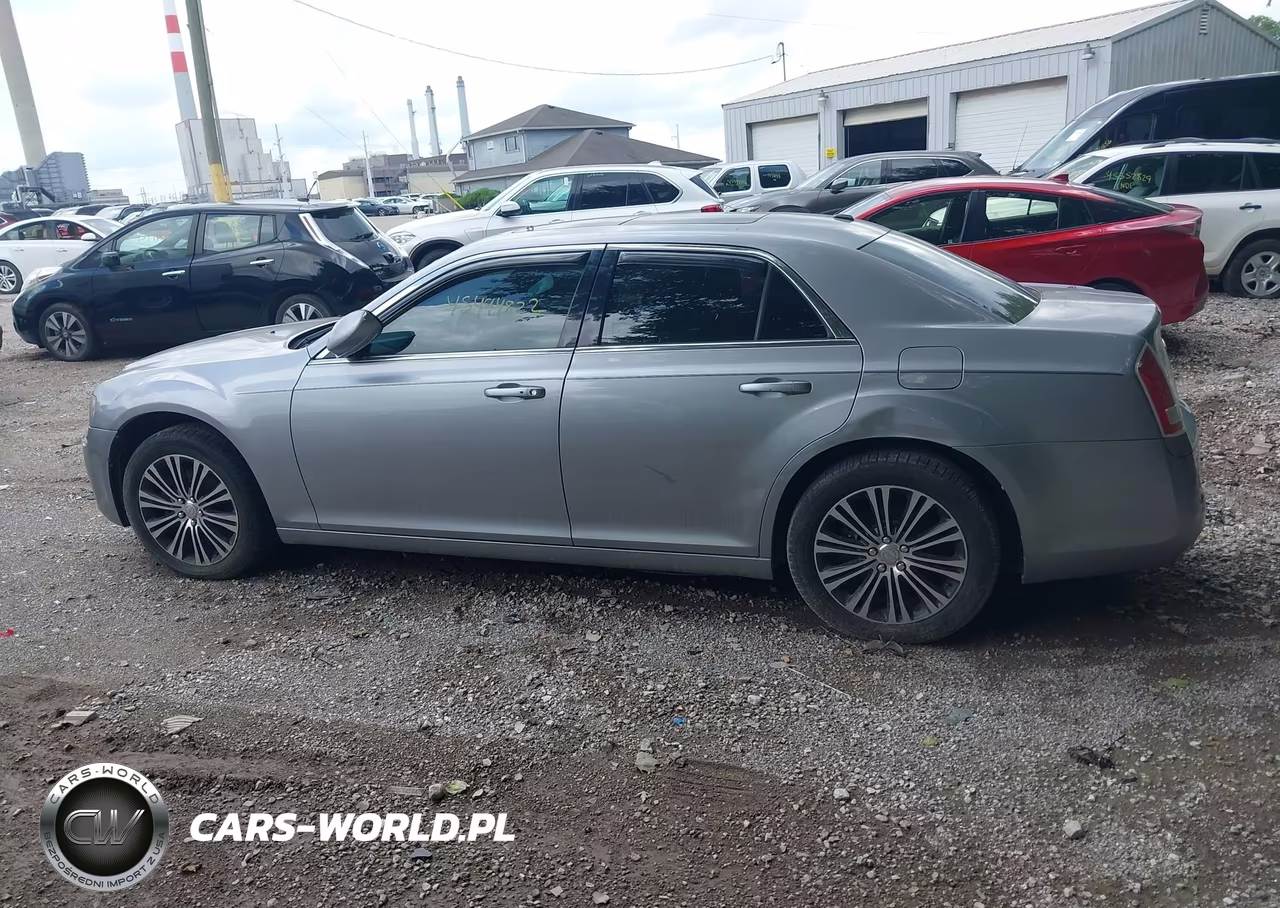 2014 Chrysler 300 300S VIN:2C3CCAGG7EH184776 - 13