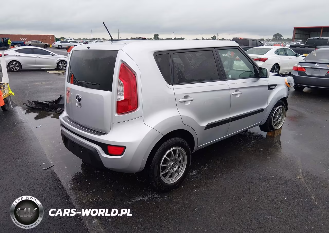 2012 Kia Soul VIN:KNDJT2A51C7462855 - 4