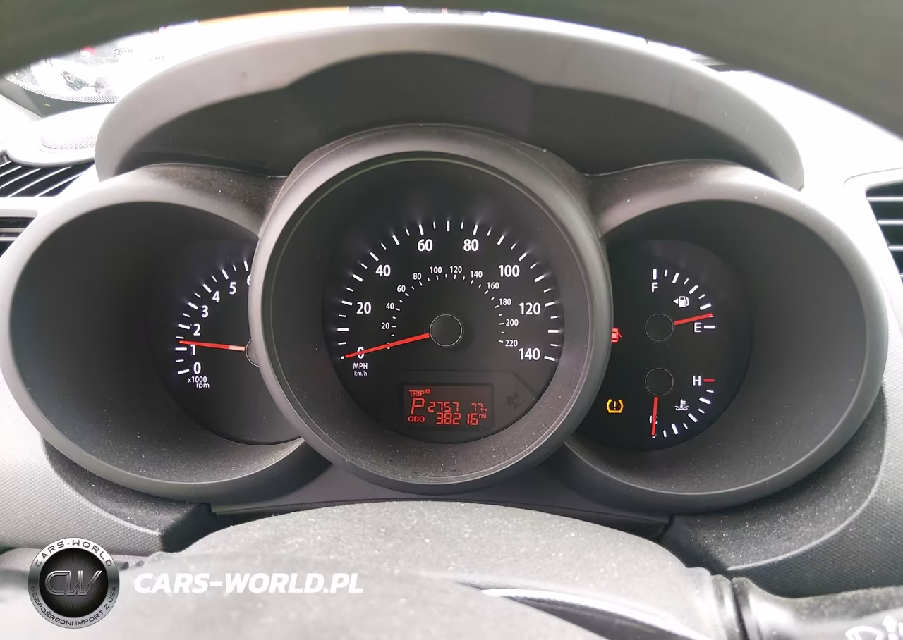 2012 Kia Soul VIN:KNDJT2A51C7462855 - 7