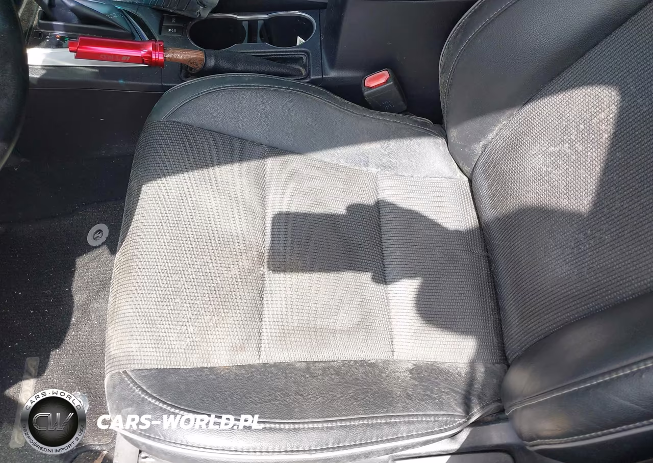 2015 Toyota Corolla S Plus VIN:2T1BURHEXFC406383 - 6
