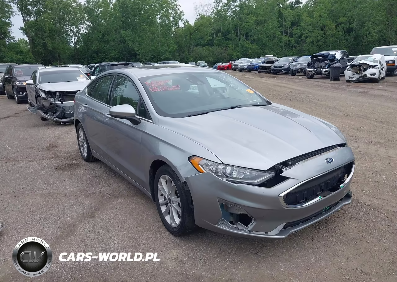 2020 Ford Fusion Se – zdjęcie 1 z 16