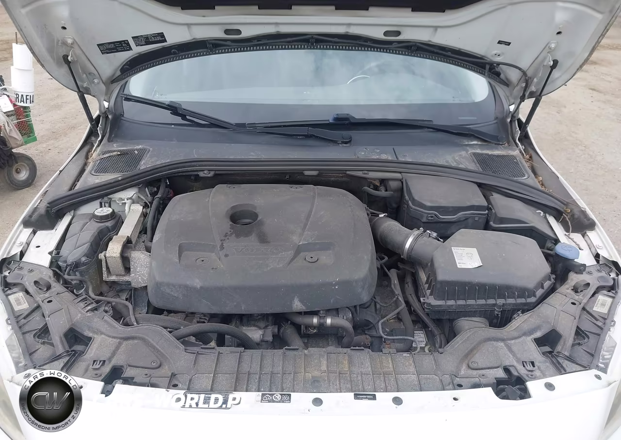 2015 Volvo V60 T5 Premier VIN:YV140MEB5F1200212 - 10